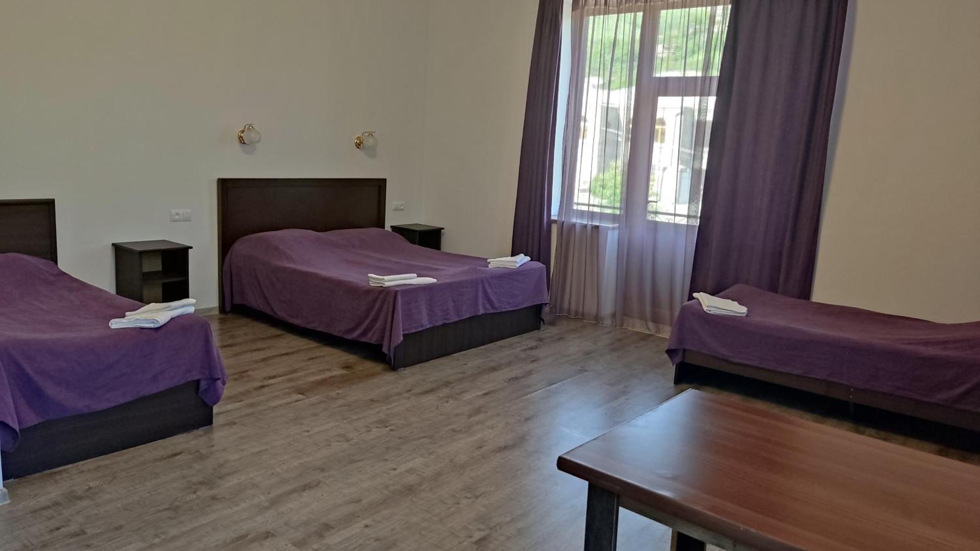 Mthnadzor Ξενοδοχείο Goris Εξωτερικό φωτογραφία